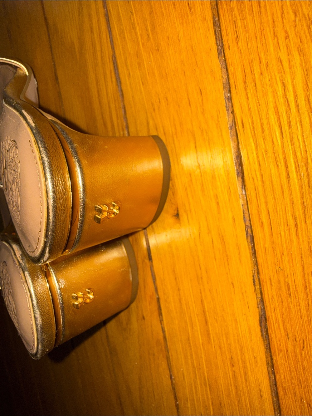Vince Camuto
Metallic gold leather slip in mules, slides, sandals size 7M 
32.00